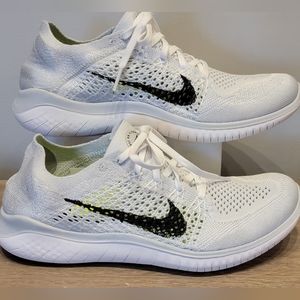Nike Women's Flyknit Free 2018